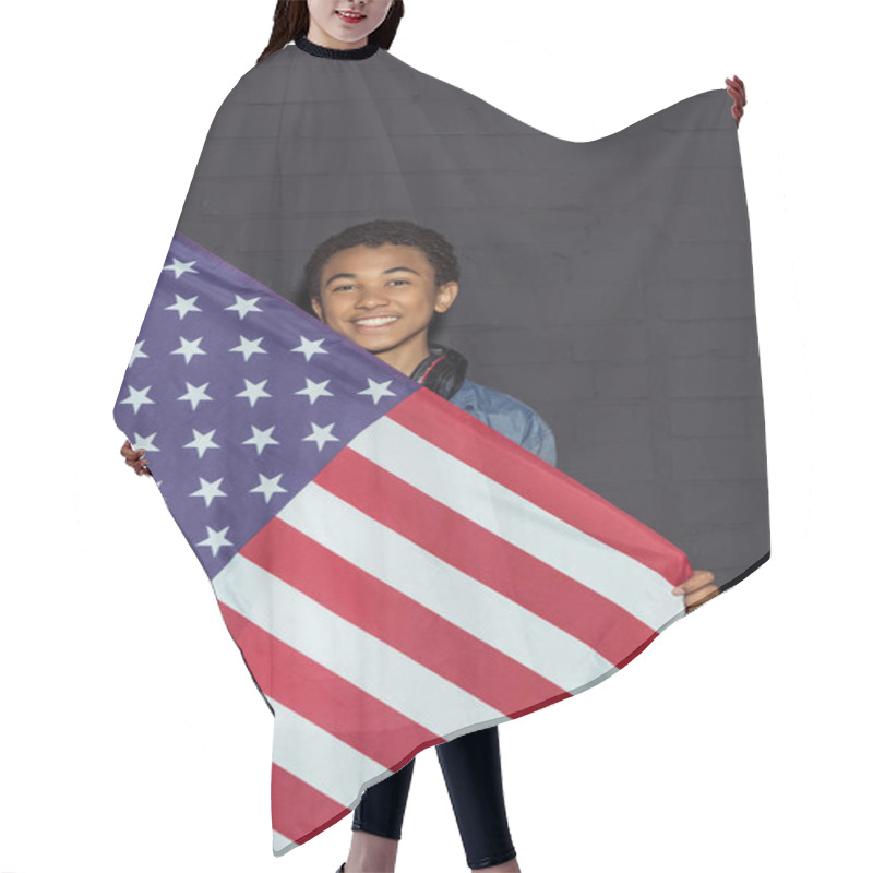 Personality  Teen Boy With Usa Flag Hair Cutting Cape