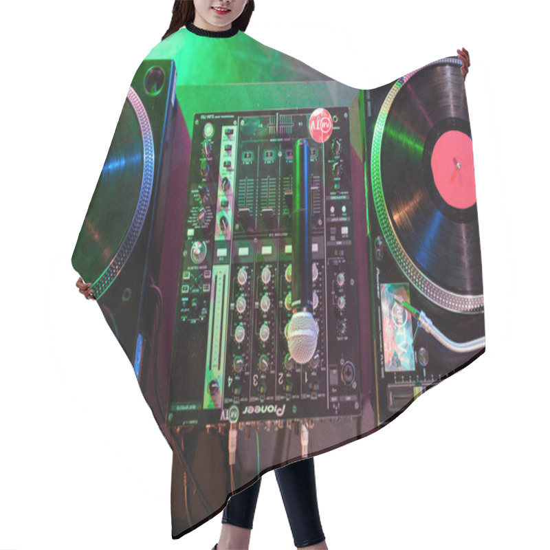 Personality  Sound Mixer  Hair Cutting Cape