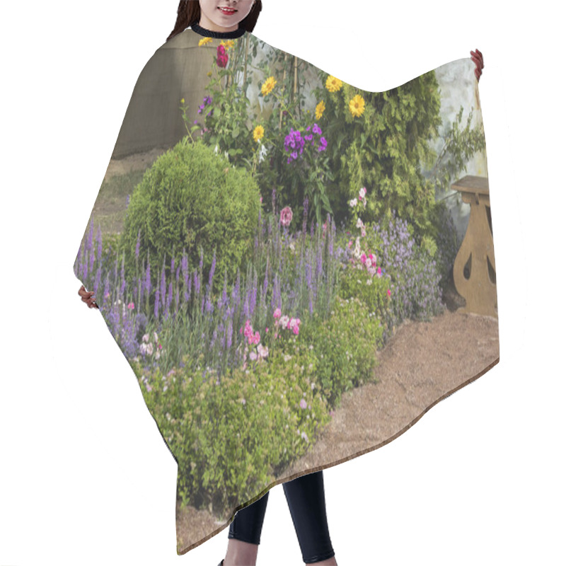 Personality  Roses, Daisies, Sage, Wild Field Plants Adorn Garden Hair Cutting Cape