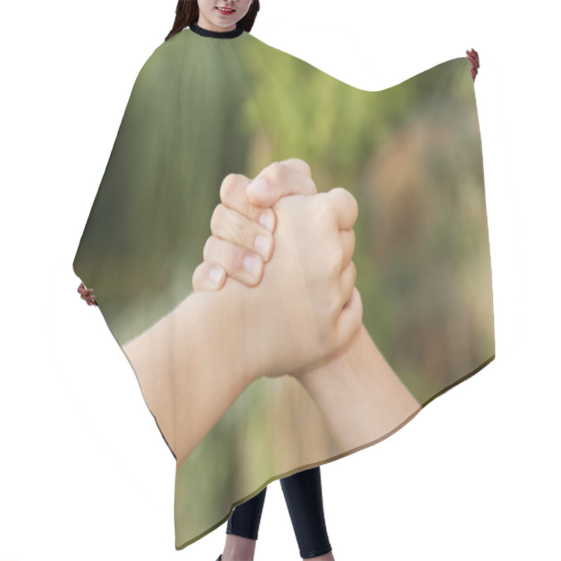 Personality  Hands Hair Cutting Cape