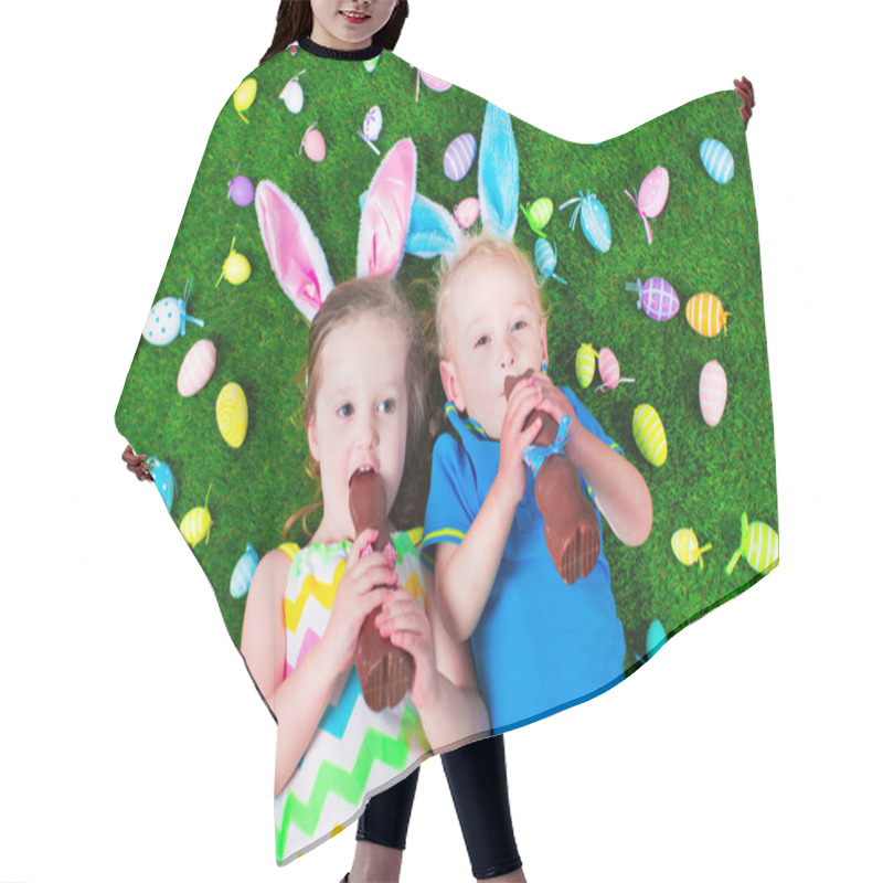 Personality  Kids Eating Chocolate Rabbit On Easter Egg Hunt Hair Cutting Cape