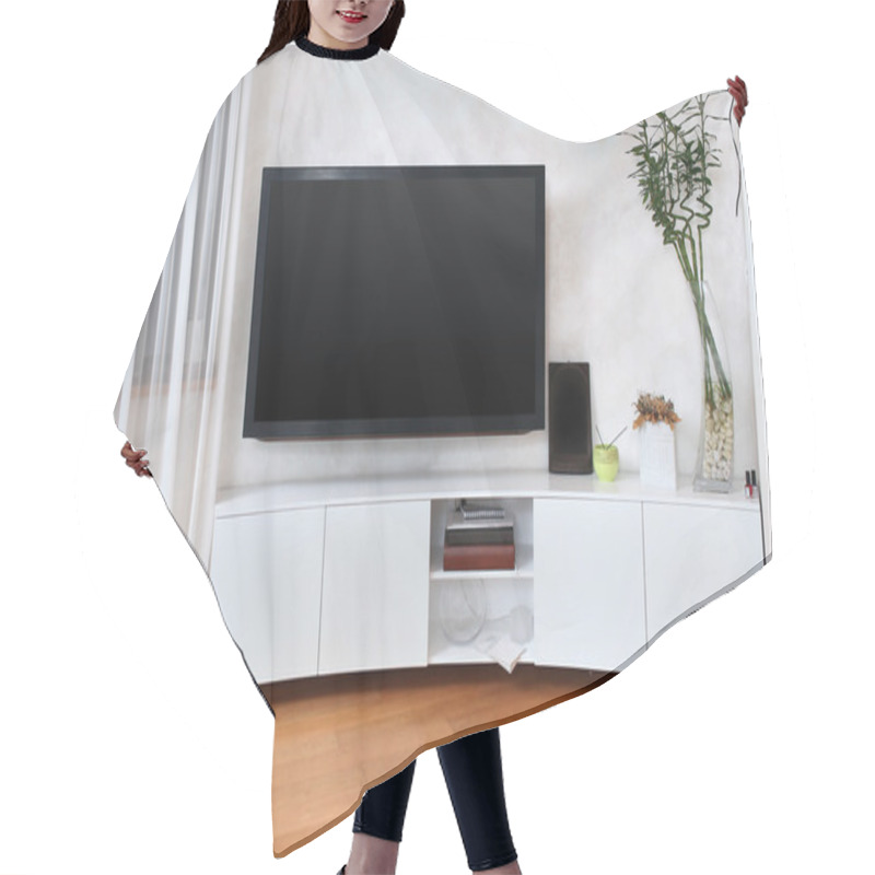 Personality  Flat Screen TV Hair Cutting Cape