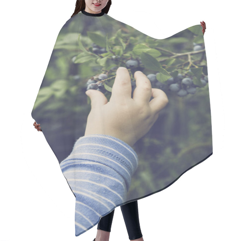 Personality  Child Crop Bio Berry Hair Cutting Cape