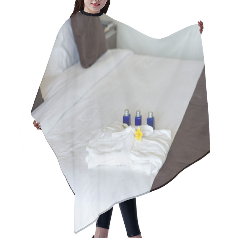 Personality  Bathroom Amenities With Bathrobe On Bed Hair Cutting Cape