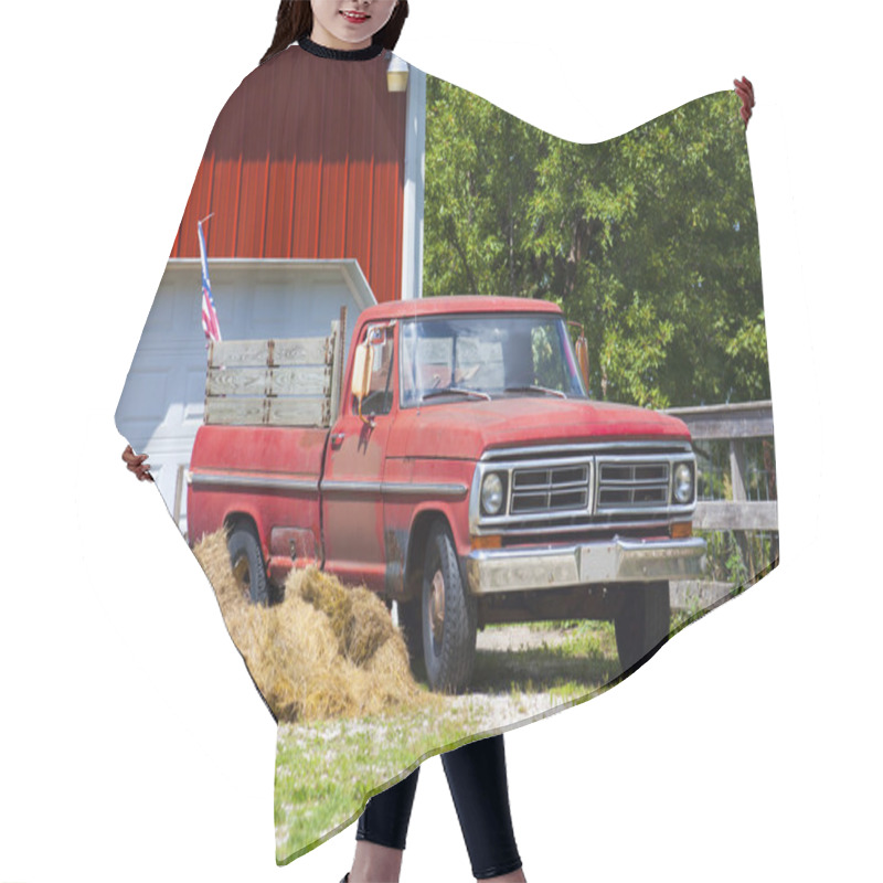 Personality  Old Pickup Truck Hair Cutting Cape