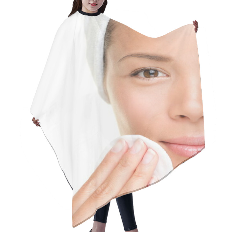 Personality  Skin Care Woman Removing Makeup Hair Cutting Cape