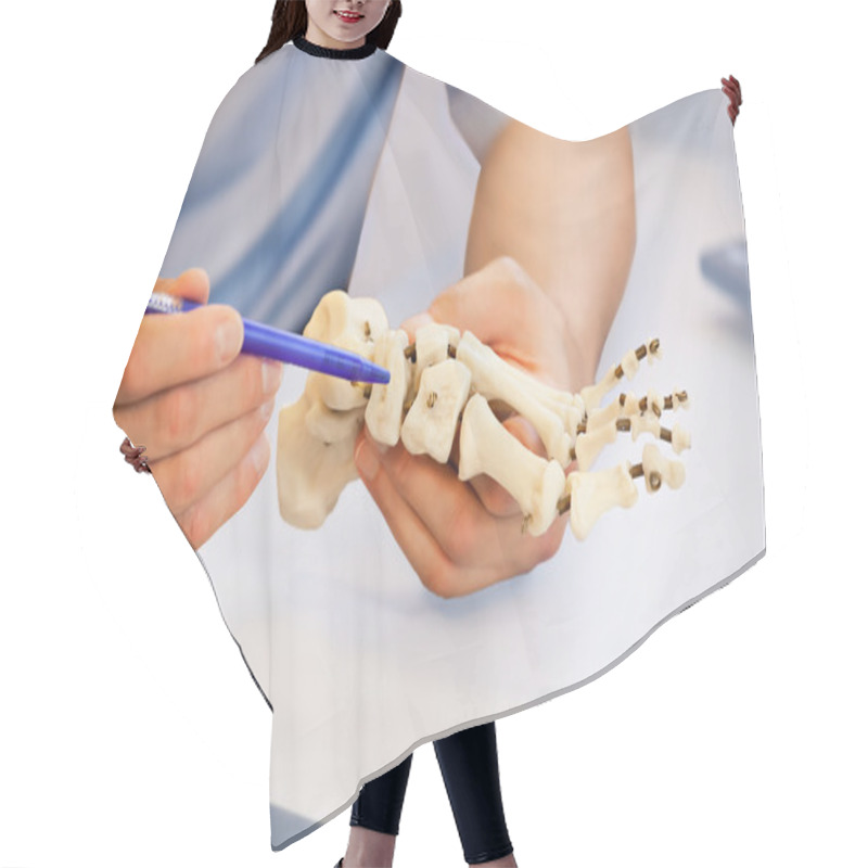 Personality  Doctor Orthopedist Examining Feet Hair Cutting Cape