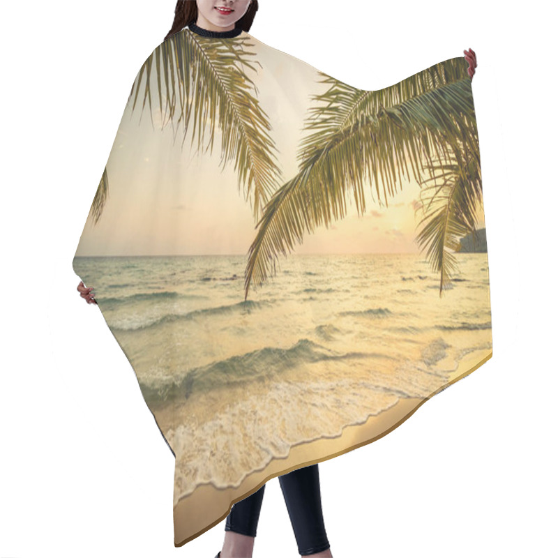 Personality  Beautiful Paradise Island With Beach And Sea Hair Cutting Cape