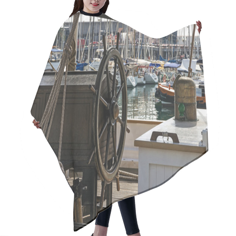 Personality  Wooden Wheel Sailboat Hair Cutting Cape