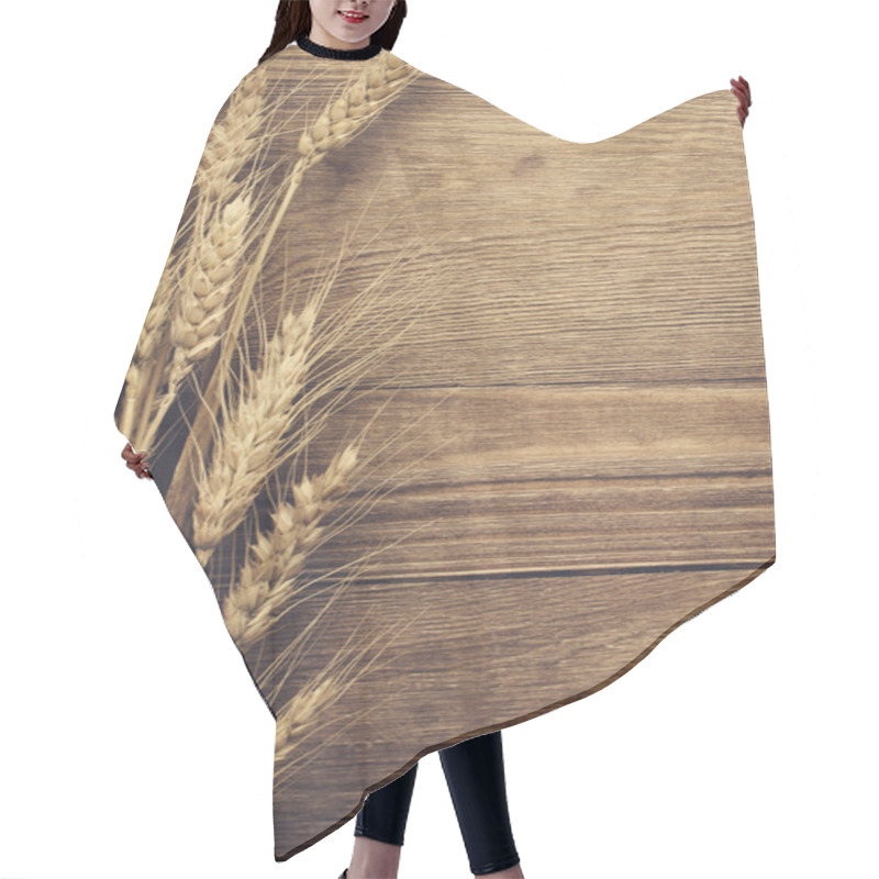 Personality  Wheat On The Wooden Background Hair Cutting Cape