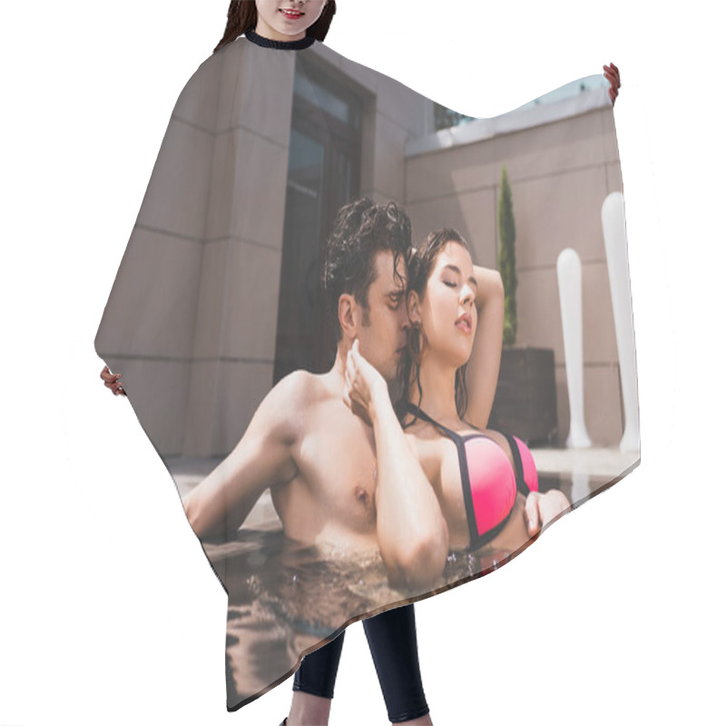 Personality  Handsome Man Smelling Hair Of Attractive Woman In Swimming Pool Hair Cutting Cape