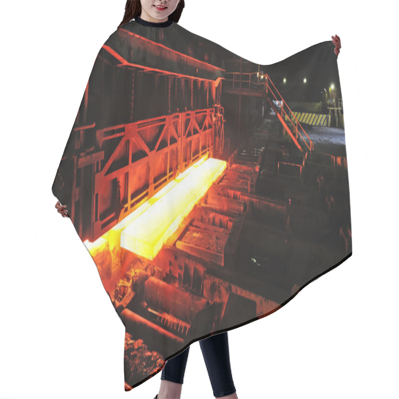 Personality  Hot Slab In Steel Plant Hair Cutting Cape