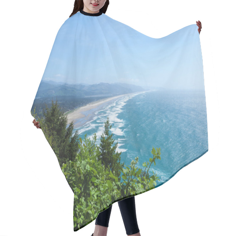 Personality  The Oregon Coast And The Pacific Ocean. Scenic View Hair Cutting Cape