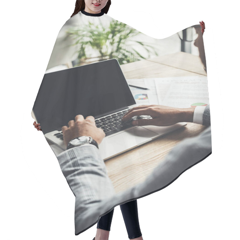 Personality  Working With Laptop Hair Cutting Cape