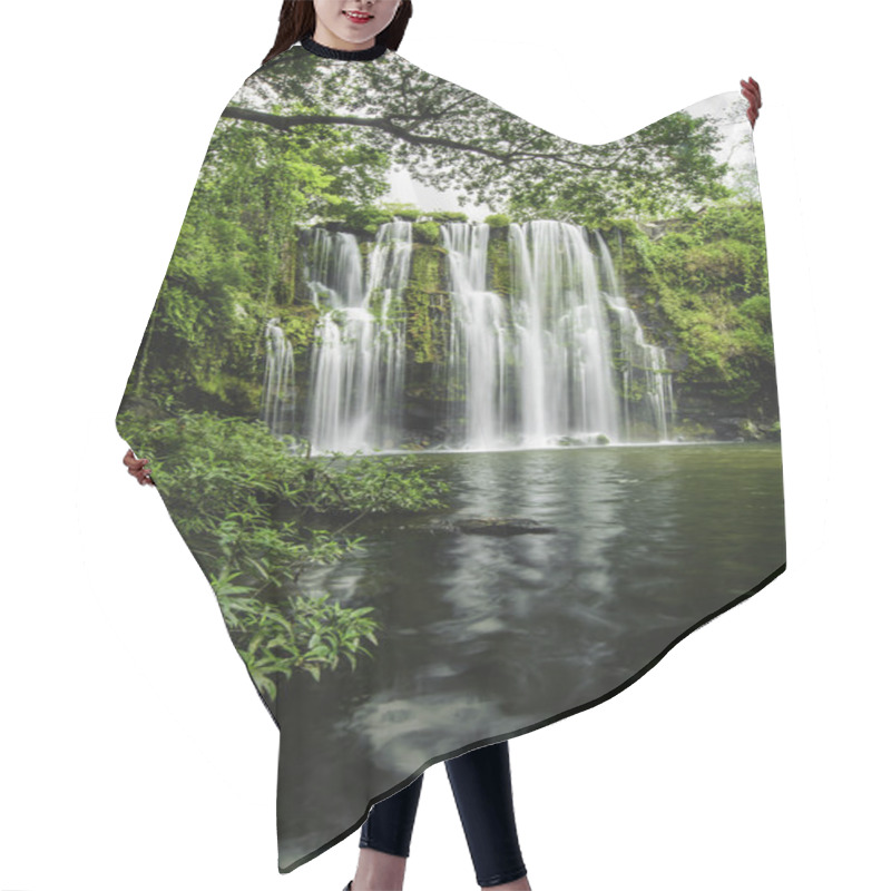 Personality  Llanos De Cortez Waterfall-Pond Hair Cutting Cape