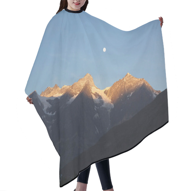 Personality  Sunrise Hair Cutting Cape