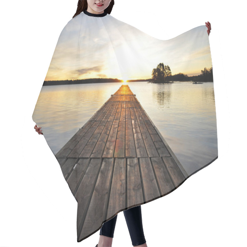 Personality  Calm Lake Reflection Hair Cutting Cape