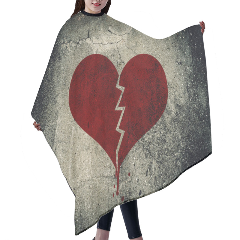 Personality  Heart Broken Painted On Grunge Cement Wall Background - Love Con Hair Cutting Cape