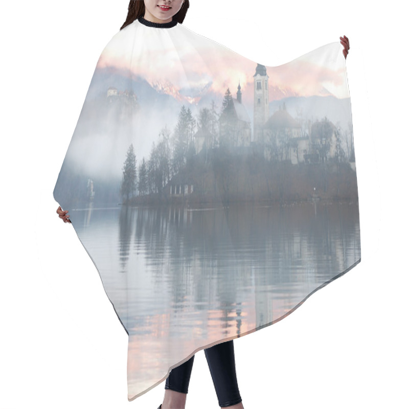 Personality  Misty Evening Reflection Hair Cutting Cape