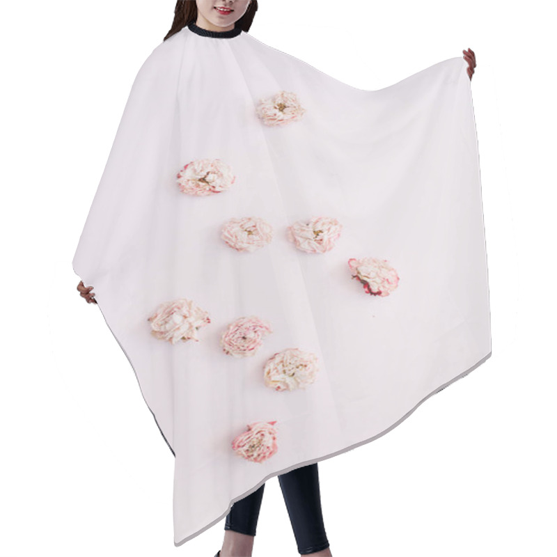 Personality  Pink Dry Roses Buds Arrangement Hair Cutting Cape