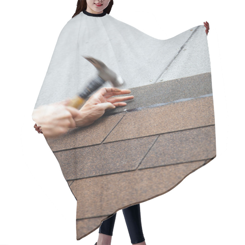 Personality  Hammer Roof With Slates Hair Cutting Cape