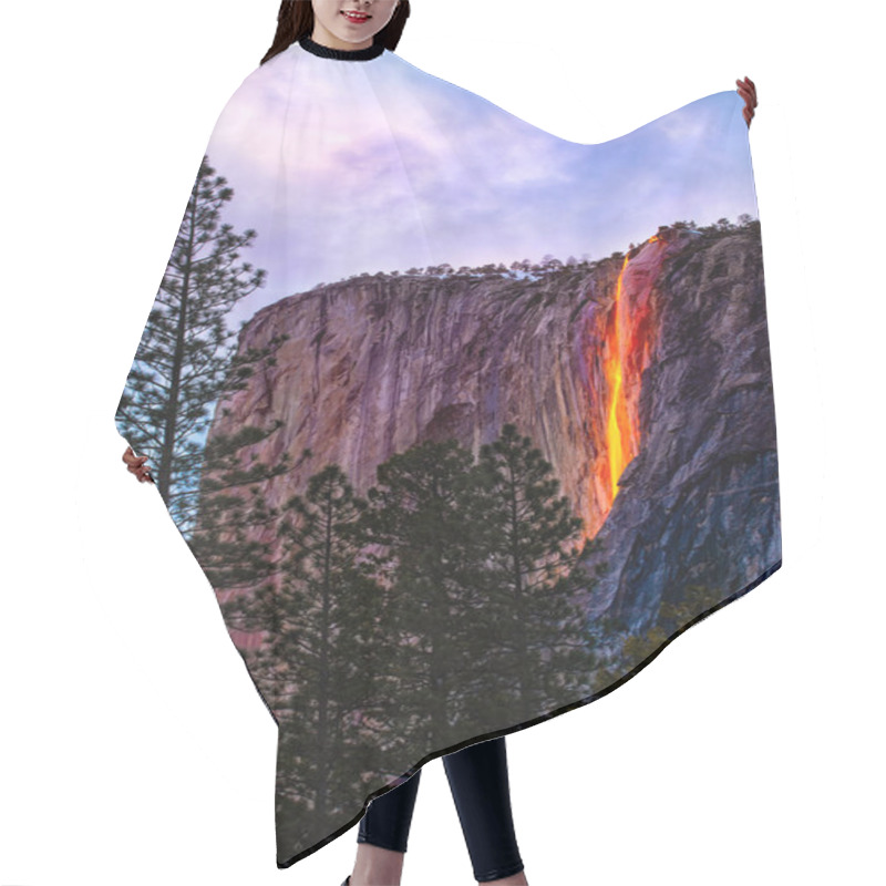 Personality  A Horsetail Fall In Yosemite National Park Hair Cutting Cape