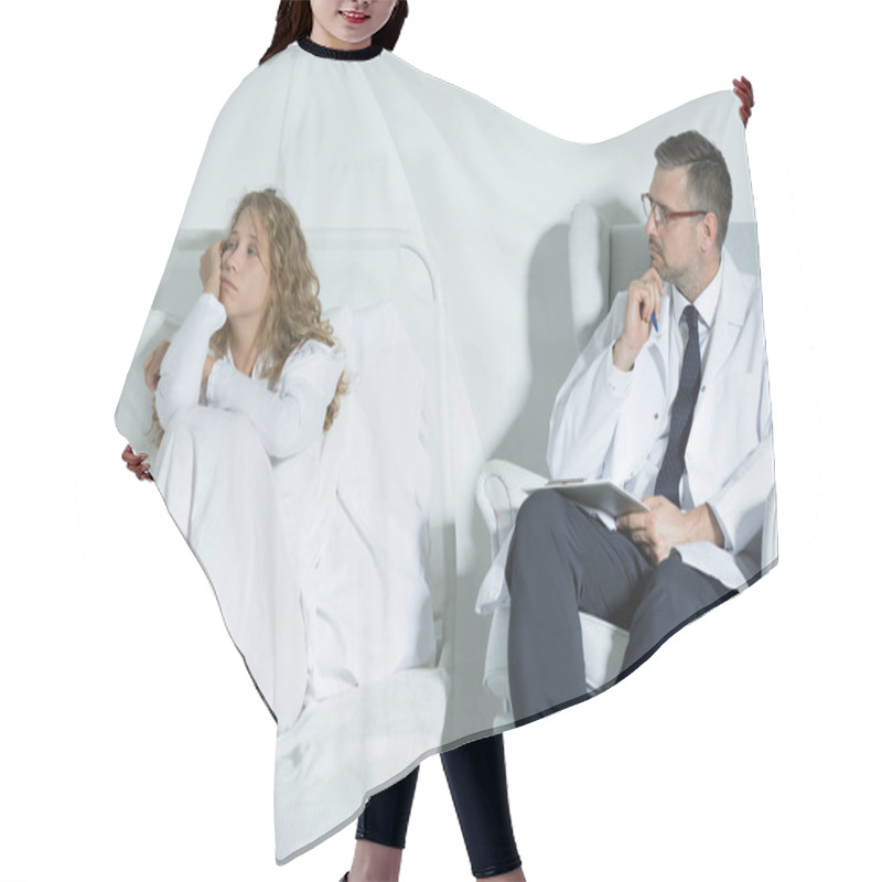 Personality  Patient Talking With A Psychiatrist Hair Cutting Cape