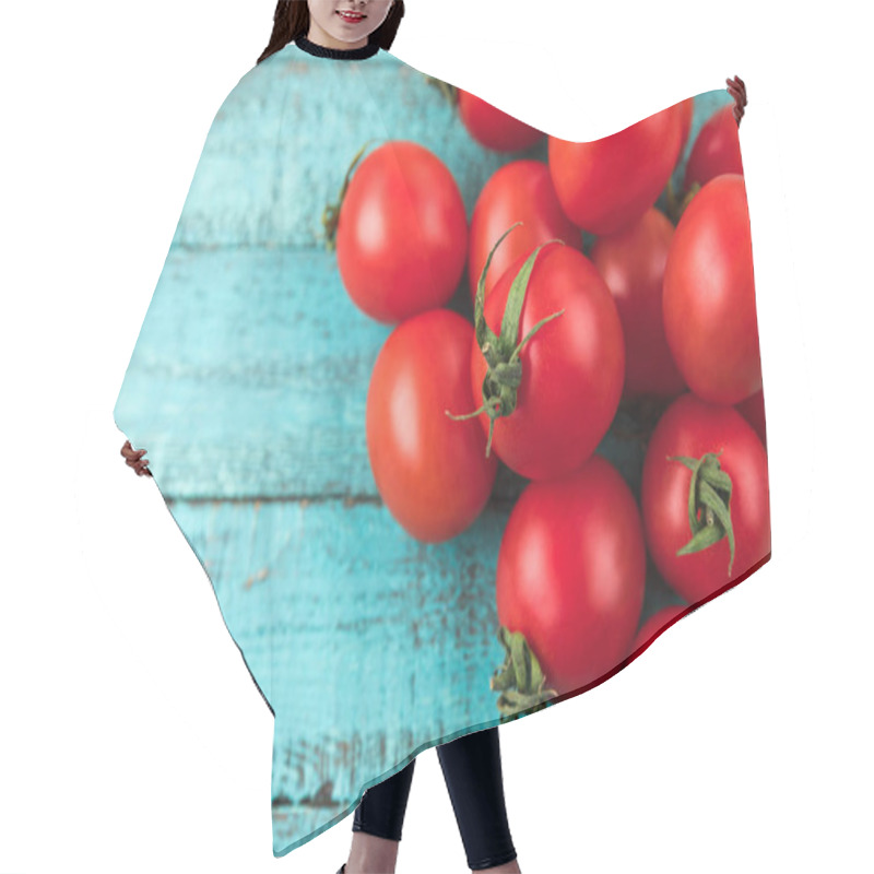 Personality  Fresh Cherry Tomatoes  Hair Cutting Cape