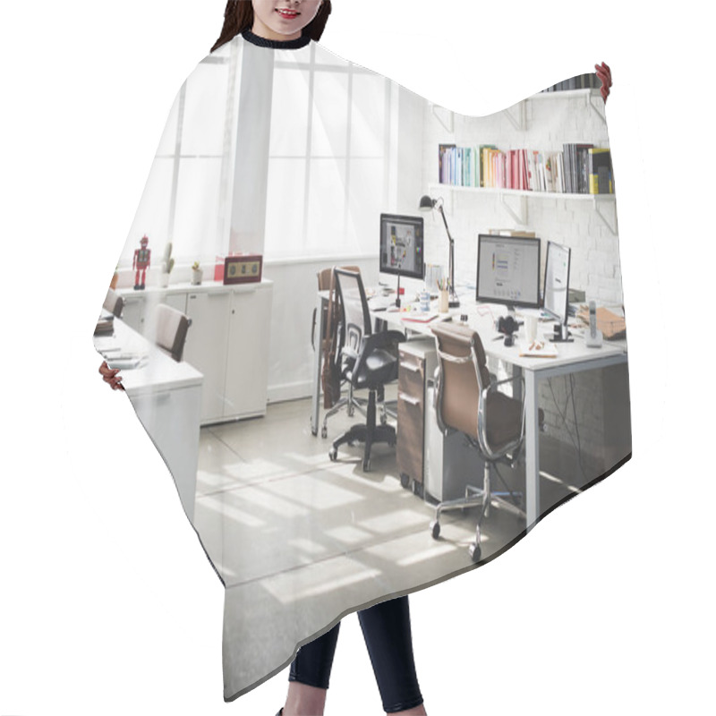 Personality  Business Office Workplace, Original Photoset Hair Cutting Cape