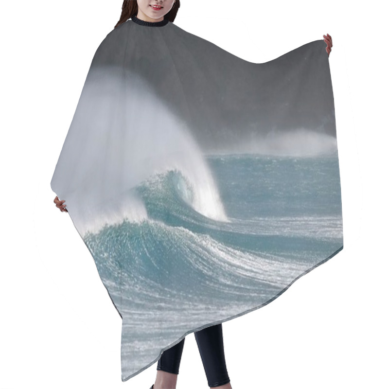 Personality  Stormy Waves Breaking Hair Cutting Cape