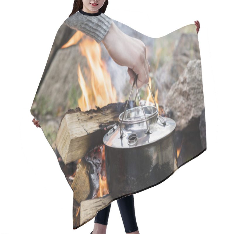 Personality  Hand Holding Cooking Pot Over Bonfire Hair Cutting Cape