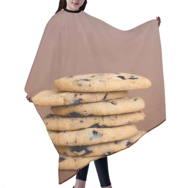 Personality  Close Up View Of Cookies With Chocolate Chips On Brown Background  Hair Cutting Cape