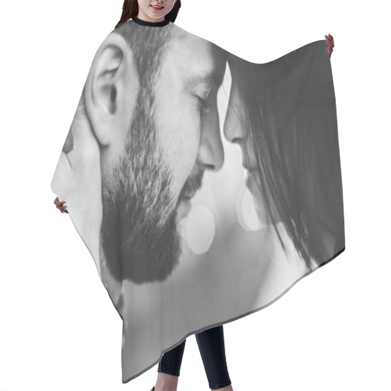 Personality  Youn Man And Woman Together Hair Cutting Cape