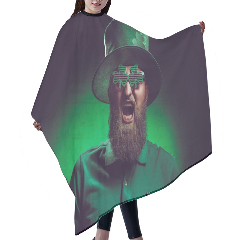 Personality  Bearded Man In Green Irish Hat And Funny Eyeglasses Screaming At Camera Hair Cutting Cape