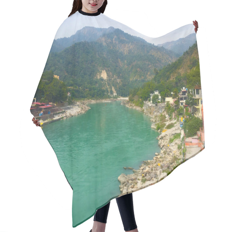 Personality  Beautiful View Of The Clear Ganga River In Rishikesh, India Hair Cutting Cape