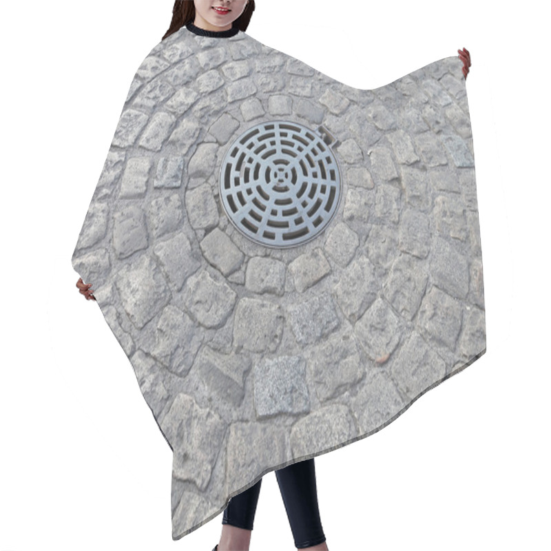 Personality  Manhole Circle Cobblestone Hair Cutting Cape