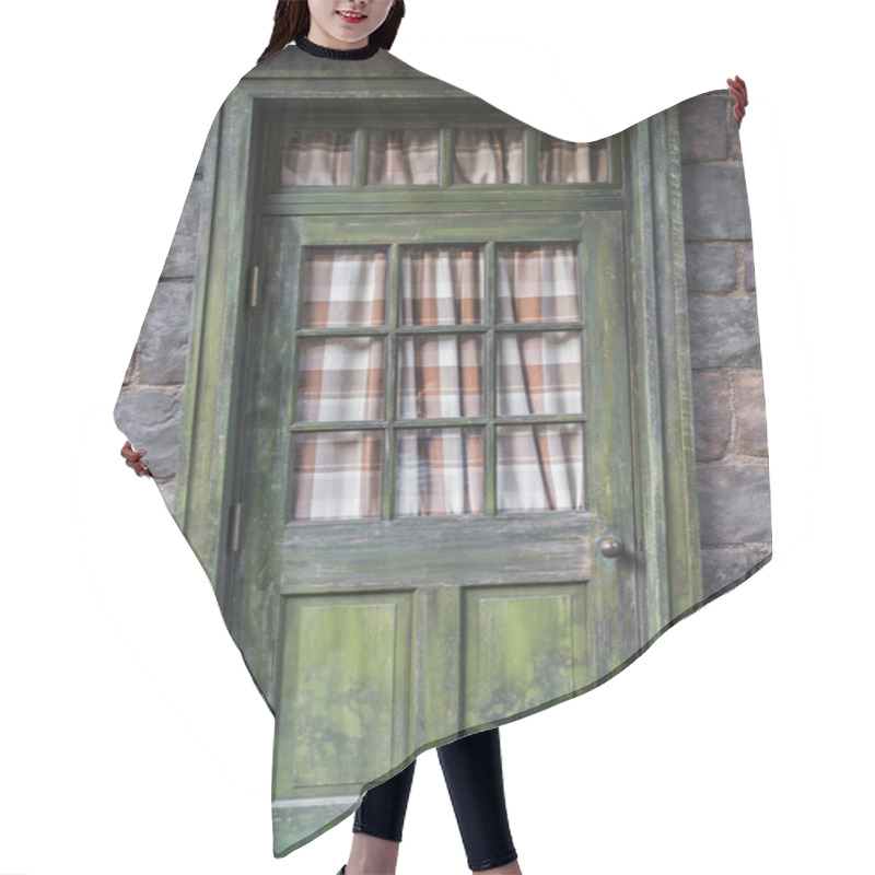 Personality  Antique Door Retro Style  . Hair Cutting Cape