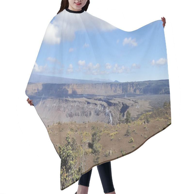 Personality  A Striking View Of Kilauea Crater Under A Vast Blue Sky With Dramatic Clouds. The Rugged Volcanic Terrain Contrasts With The Lush Vegetation, Reclaiming The Landscape. Hair Cutting Cape