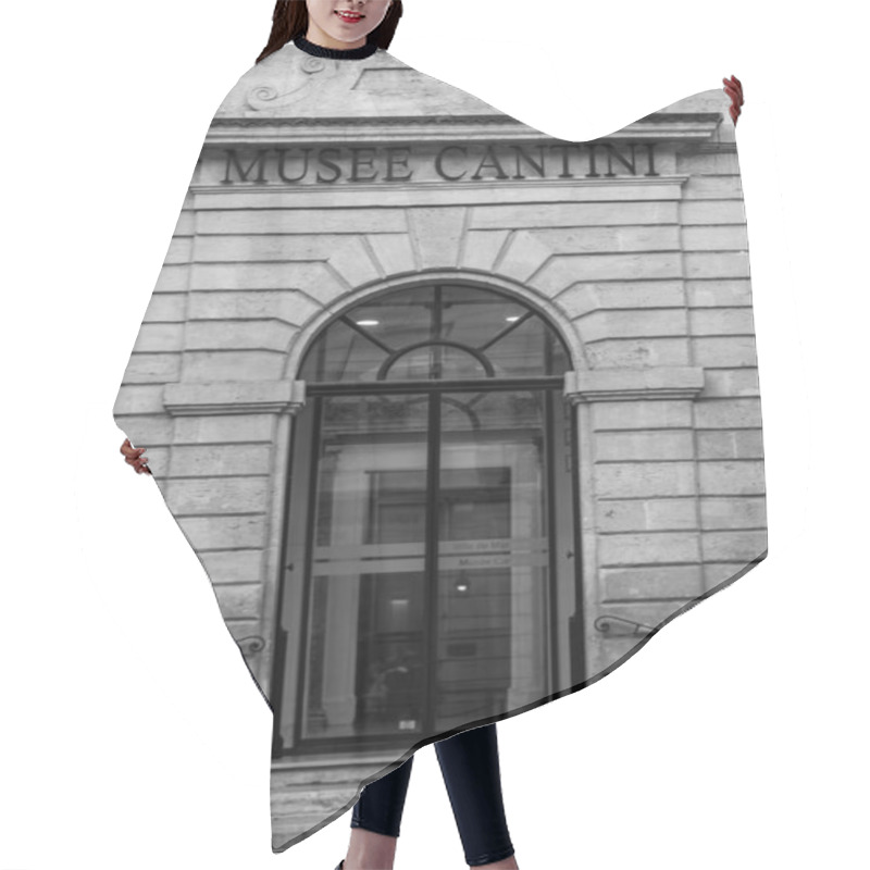 Personality  Marseille, France - January 28, 2022: Front Facade And Entrance Of Cantini Museum, Musee Cantini In Marseille, France. Hair Cutting Cape