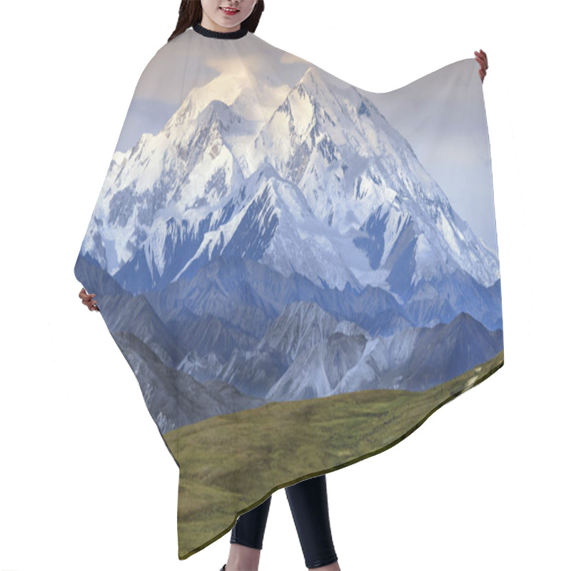 Personality  Mount McKinley - Denali National Park - Alaska Hair Cutting Cape