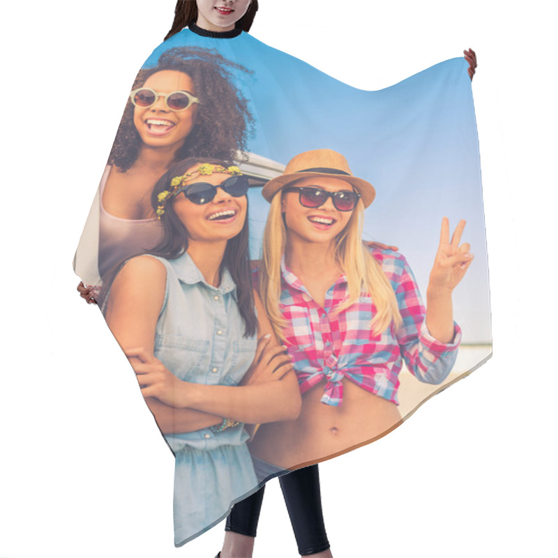 Personality  African Woman Looking Out Retro Minivan With Friends Hair Cutting Cape