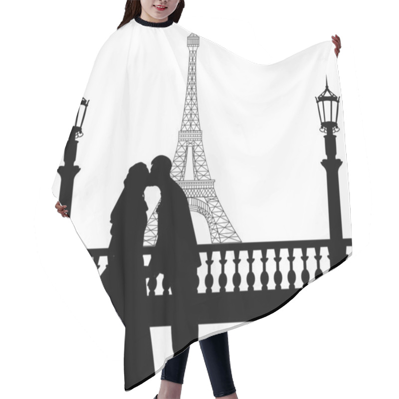 Personality  Wedding Couple In Front Of Eiffel Tower In Paris Silhouette Hair Cutting Cape