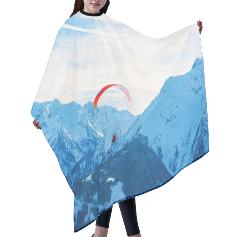 Personality  People Paragliding On Parachute In Sky Penken Park Austria Hair Cutting Cape