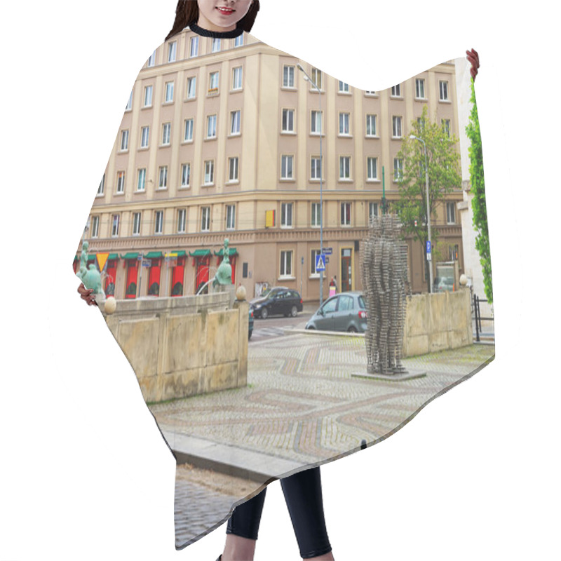 Personality  Golem Monument And Kronthal Fountain On Marcinkowski Avenue Of Poznan Hair Cutting Cape