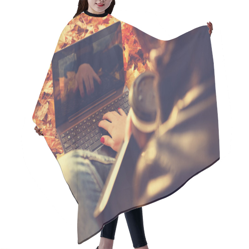 Personality  Woman With Laptop Hair Cutting Cape