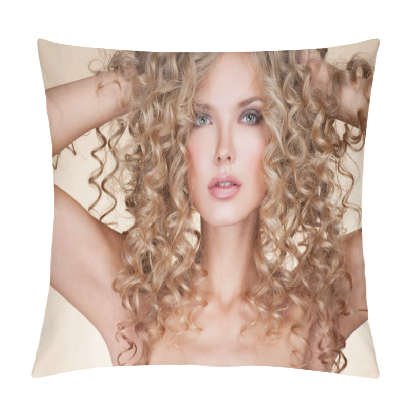 Personality  Beautiful Blonde Woman Pillow Covers