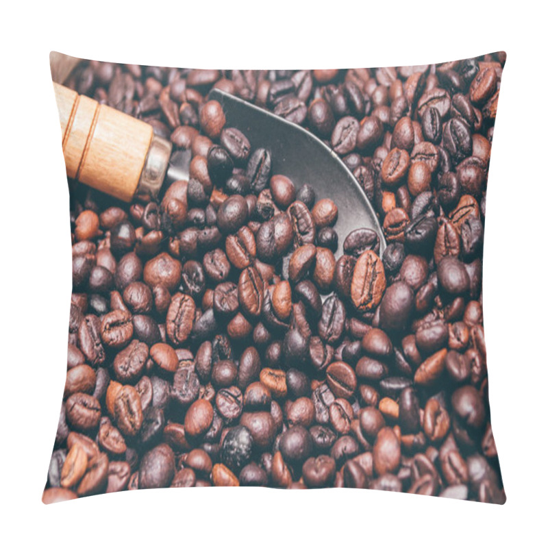 Personality  Coffee Beans On Background Pillow Covers