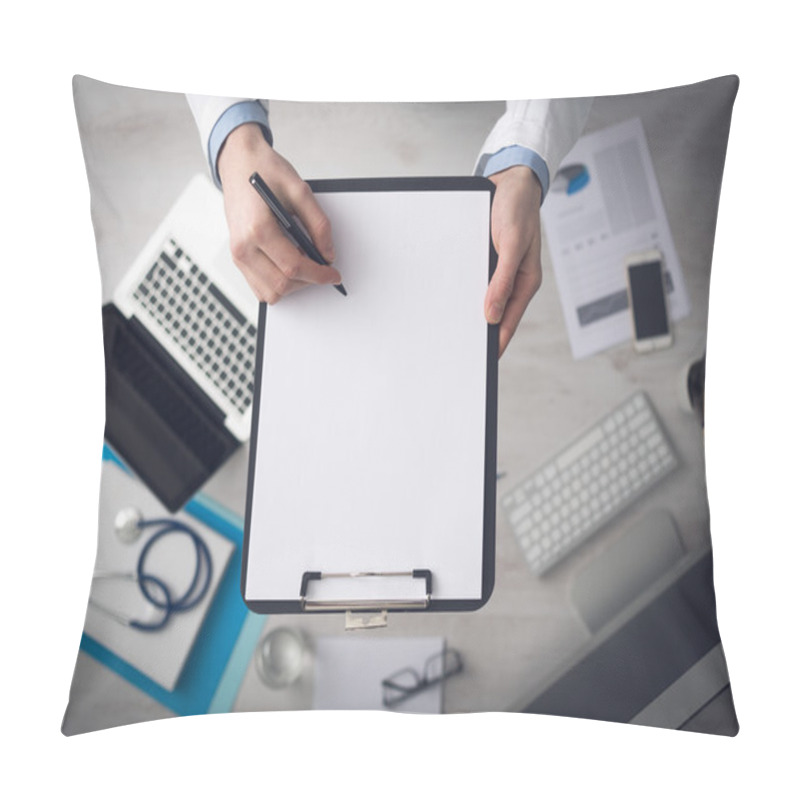 Personality  Doctor Writing Medical Records Pillow Covers