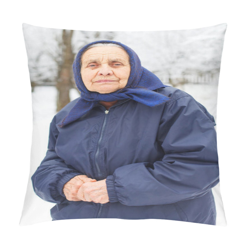 Personality  Old Lady On Wintertime Pillow Covers