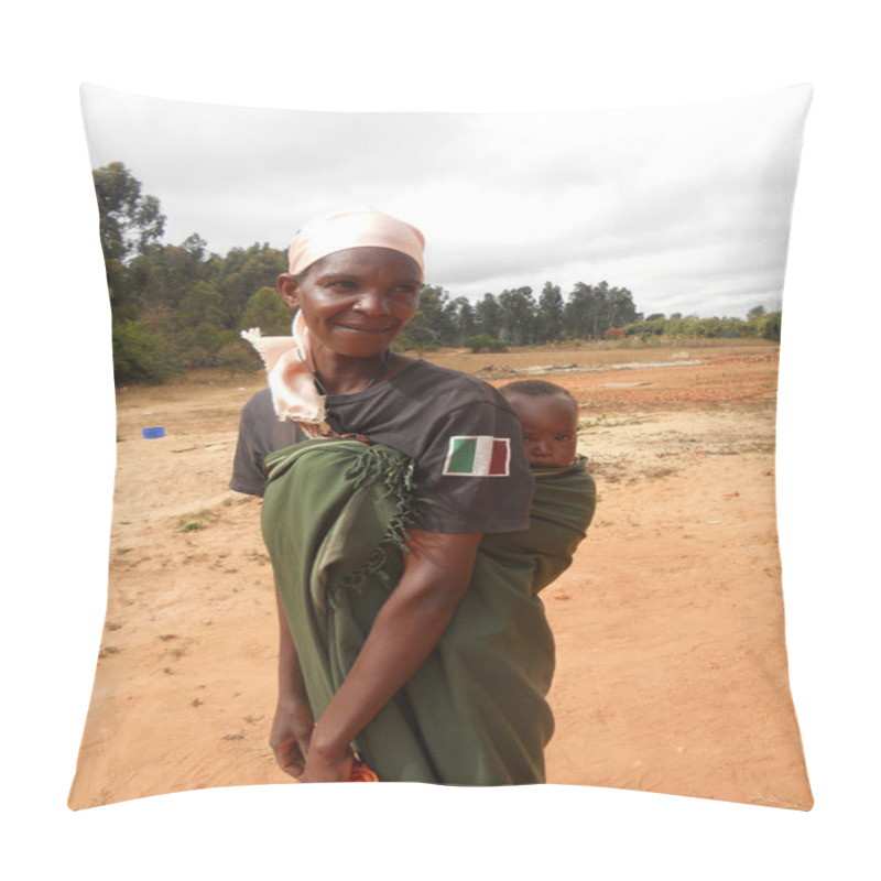 Personality  Woman With Her Child At The Franciscan Mission Of Pomerini - Tan Pillow Covers